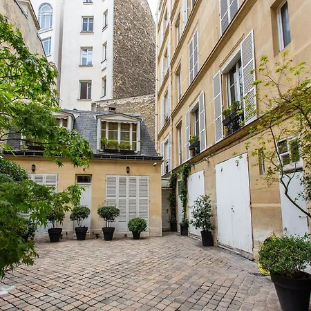 Apartment Cosy Etoile Friedland Paris